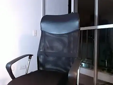 roman muscle online show from 01-31-25, 03:52