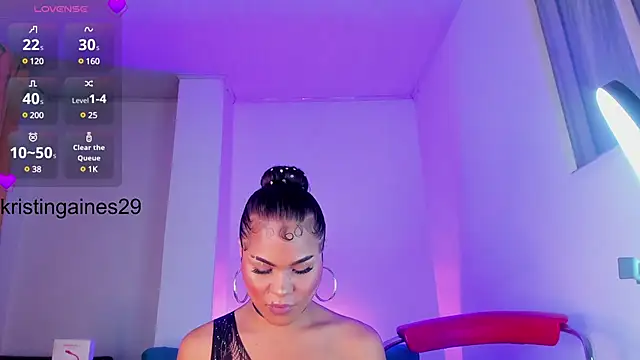 Snapshot of kristiingaines chatting on 03-19-25, 12:04 kristiingaines online show from 03-19-25, 12:04