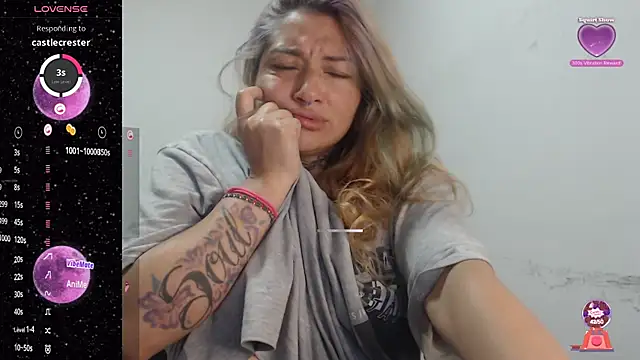 Snapshot of FENIX_LUXURY chatting on 12-24-24, 04:51 FENIX LUXURY online show from 12-24-24, 04:51