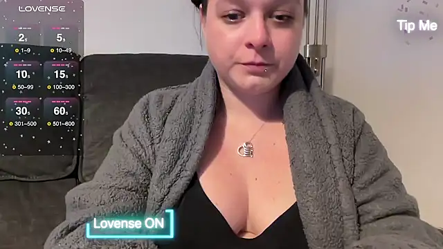 NaughtyWifeUK online show from 02-16-25, 11:17