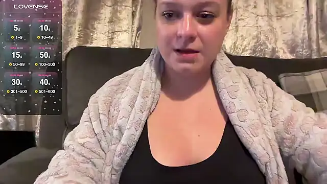 NaughtyWifeUK online show from 01-09-26, 12:39