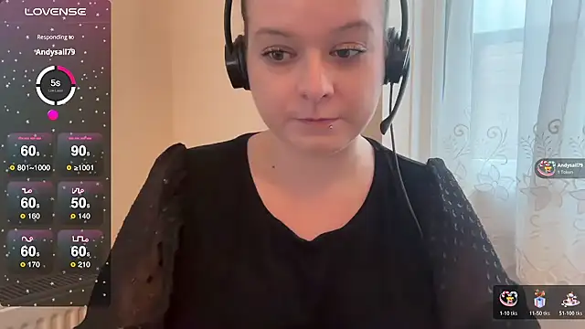 NaughtyWifeUK online show from 11-11-25, 11:49