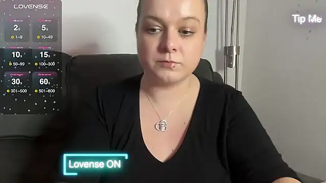 NaughtyWifeUK online show from 12-21-24, 08:43