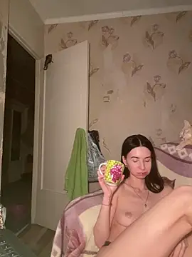 Snapshot of Starry_Siren chatting on 02-06-26, 06:26 Starry Siren online show from 02-06-26, 06:26