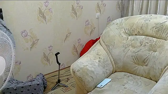 Snapshot of Starry_Siren chatting on 07-13-26, 06:40 Starry Siren online show from 07-13-26, 06:40