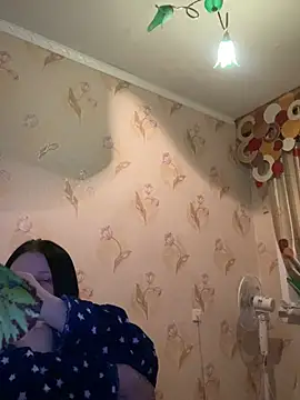 Starry Siren online show from 12-14-24, 08:08