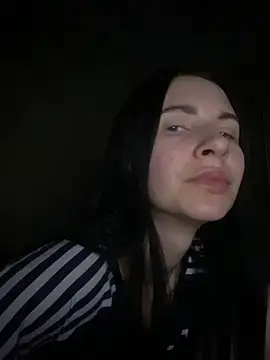 Starry Siren online show from 10-18-25, 05:59