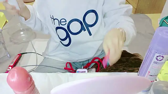 Snapshot of _usya_2525 chatting on 02-12-26, 04:18 usya 2525 online show from 02-12-26, 04:18