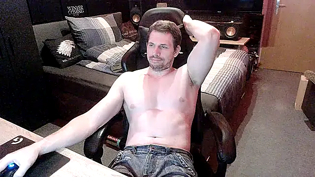 Snapshot of dreamwallker21 chatting on 06-04-26, 10:36 dreamwallker21 online show from 06-04-26, 10:36