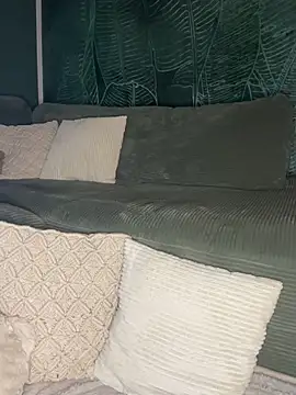 Snapshot of ObviouslyPeachy chatting on 03-11-25, 07:58 ObviouslyPeachy online show from 03-11-25, 07:58