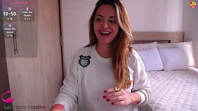 ParisW online show from 04-28-26, 02:32