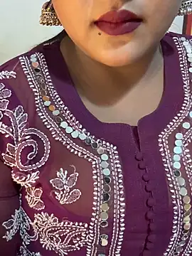 Ayesha mahi online show from 10-13-25, 10:28