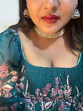 Ayesha mahi online show from 10-19-25, 01:58