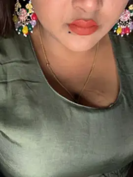 Ayesha mahi online show from 04-24-26, 10:06