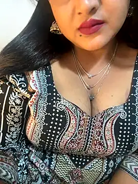 Ayesha mahi online show from 11-18-25, 12:19