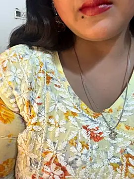 Ayesha mahi online show from 09-18-25, 09:23