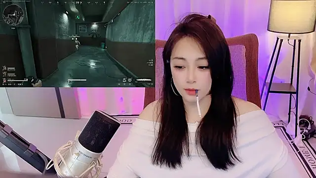 Daisy-77 online show from 07-10-26, 02:17