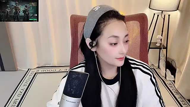 Daisy-77 online show from 05-29-26, 03:51