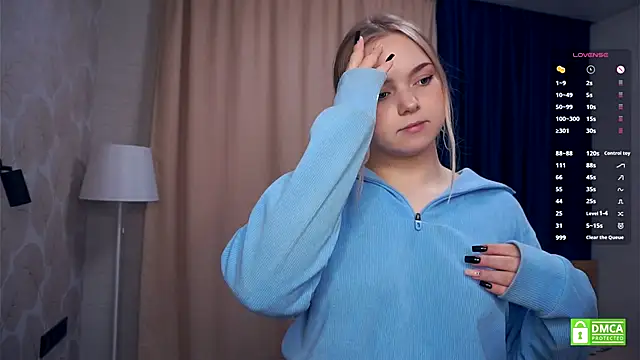 ZaraCreedon online show from 11-21-25, 05:06