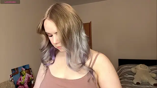 ZaraCreedon online show from 02-04-26, 06:08