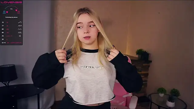 ZaraCreedon online show from 03-13-25, 07:06