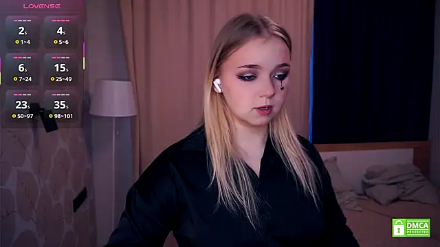 ZaraCreedon online show from 10-29-25, 05:06