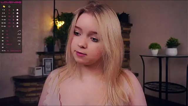 ZaraCreedon online show from 03-11-25, 04:19