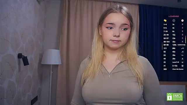 ZaraCreedon online show from 11-26-25, 05:07