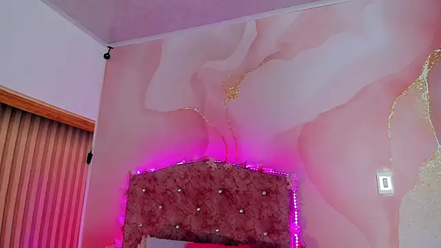 Daisy  rose online show from 09-13-25, 03:17