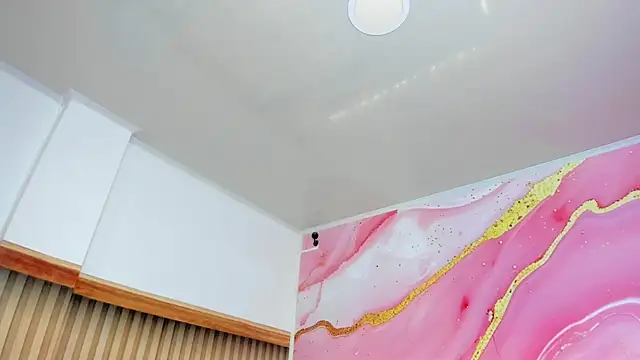 Daisy  rose online show from 05-15-26, 03:04