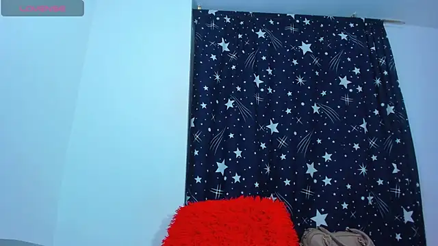 Snapshot of Perla_Hotcortes chatting on 02-27-25, 02:57 Perla Hotcortes online show from 02-27-25, 02:57
