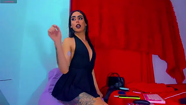 Snapshot of Perla_Hotcortes chatting on 02-13-25, 12:24 Perla Hotcortes online show from 02-13-25, 12:24