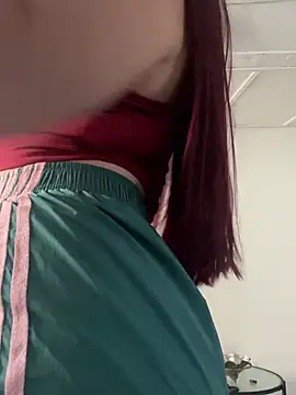 emily layton online show from 02-12-26, 05:45