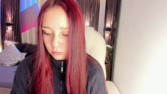 emily layton online show from 11-17-25, 02:32