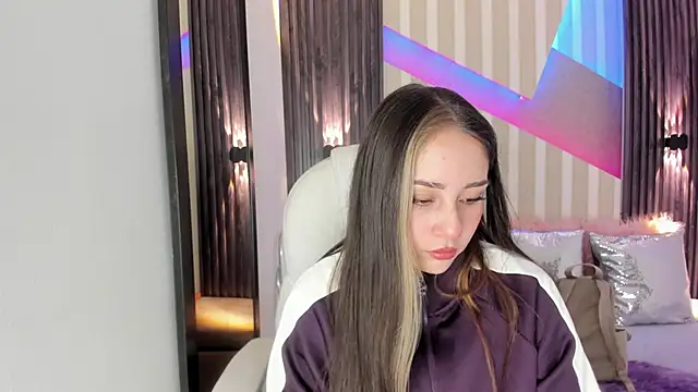 emily layton online show from 10-06-25, 02:40