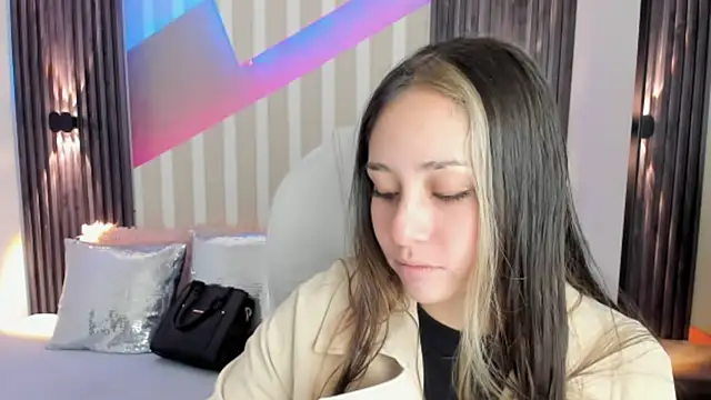 emily layton online show from 10-13-25, 02:40