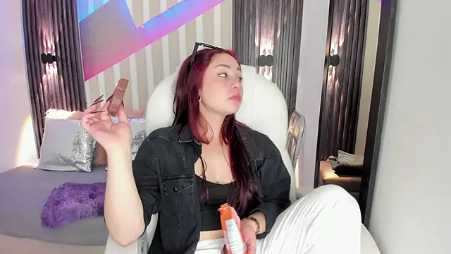 emily layton online show from 11-07-25, 02:43