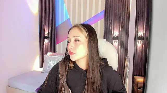 emily layton online show from 10-08-25, 02:29