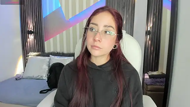 emily layton online show from 11-29-25, 04:07