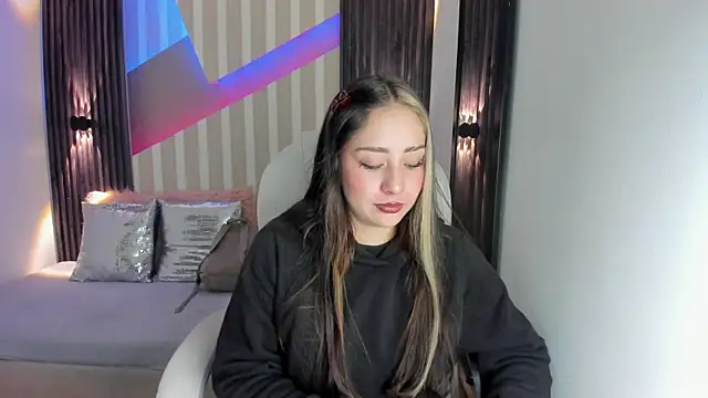 emily layton online show from 10-16-25, 02:36