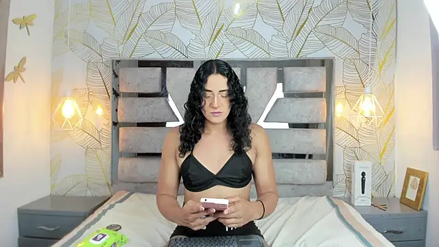 Alison Chan  online show from 04-15-26, 12:16