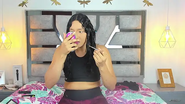 Alison Chan  online show from 12-17-25, 03:28