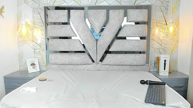 Alison Chan  online show from 02-23-26, 03:01