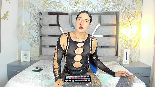 Alison Chan  online show from 05-23-26, 09:47