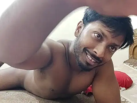 Snapshot of HunkyAriyan chatting on 02-21-26, 11:51 HunkyAriyan online show from 02-21-26, 11:51