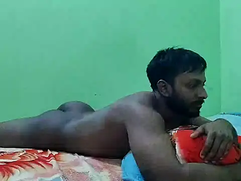 Snapshot of HunkyAriyan chatting on 09-11-25, 10:26 HunkyAriyan online show from 09-11-25, 10:26