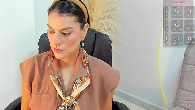 Ada Monroe10 online show from 10-21-25, 01:32