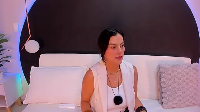 Ada Monroe10 online show from 04-22-26, 01:51