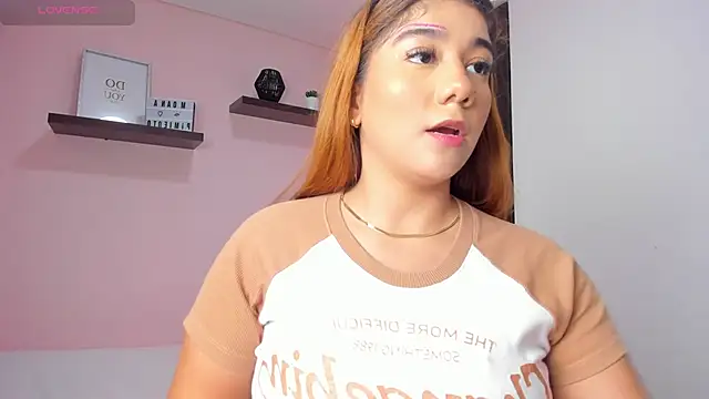 tifanyhills  online show from 10-27-25, 08:21