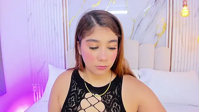tifanyhills  online show from 04-30-26, 08:27